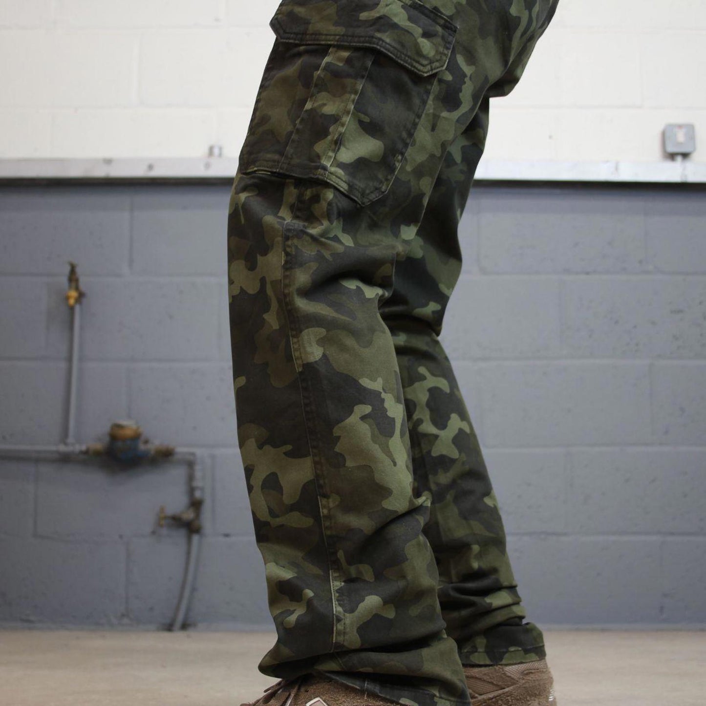 Camo Denver Hayes cargo pants W34L34 green forest camouflage straight y2k style carpenter trousers