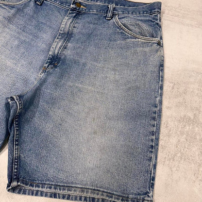 Mens baggy Wrangler jorts W40