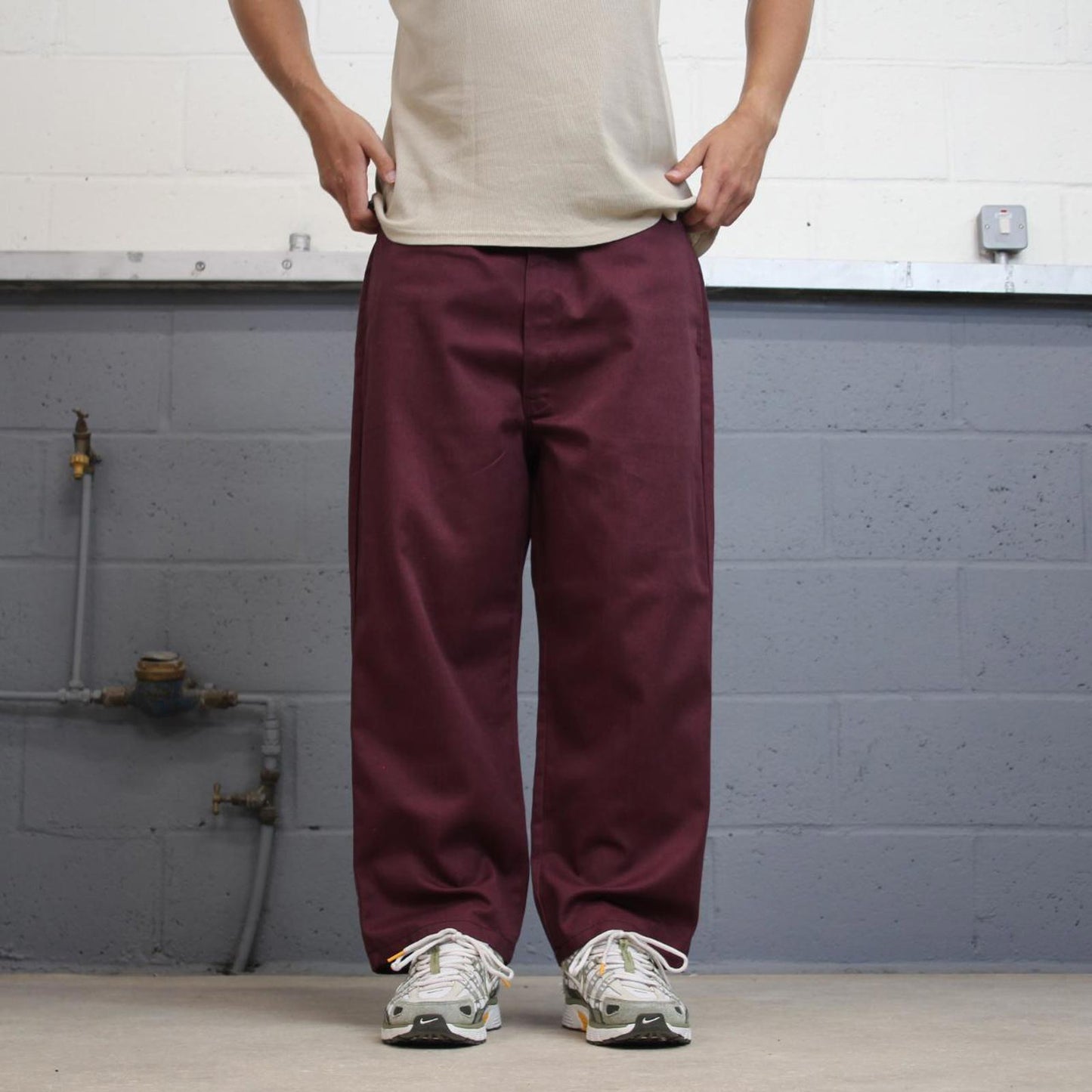 Burgundy Dickies chino style skate pants W40 L25