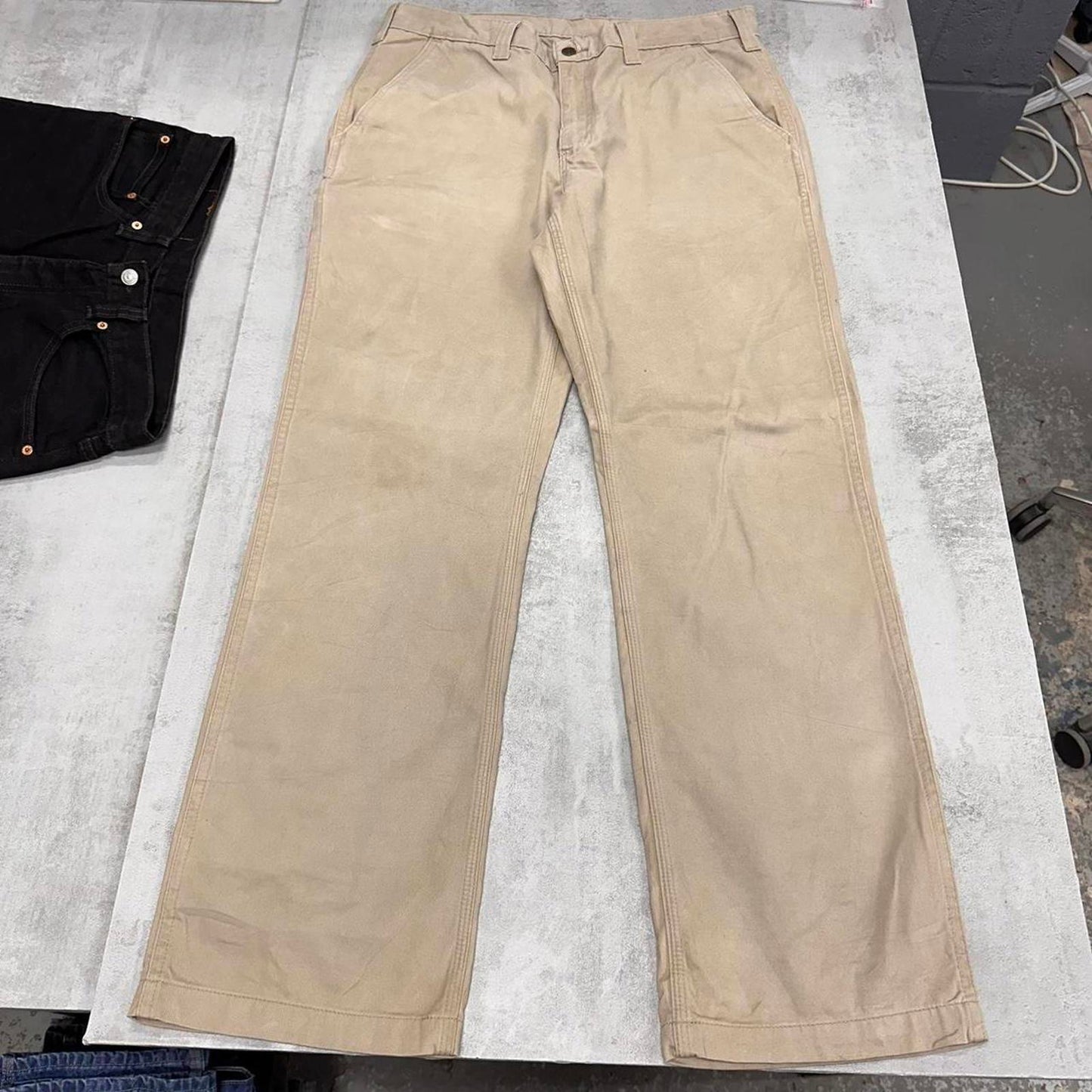 Beige Carhartt carpenter trousers W36L32