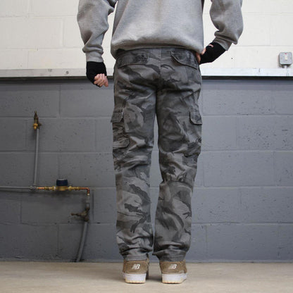 Camo Wrangler cargo pants W34L30 faded grey camouflage straight y2k style cargo trousers