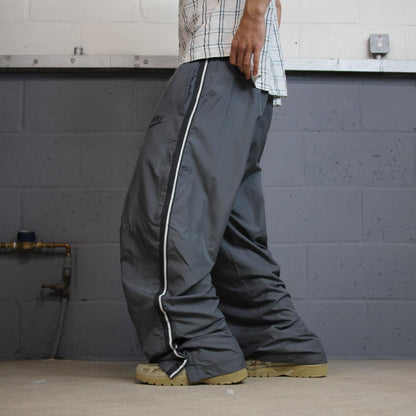 Y2K Nike baggy tracksuit bottoms grey wide leg XL Loose mesh lined drawstring casual track pants
