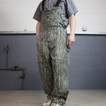 Liberty camo dungarees loose fit green Vintage Realtree camouflage bib & brace overalls double knees