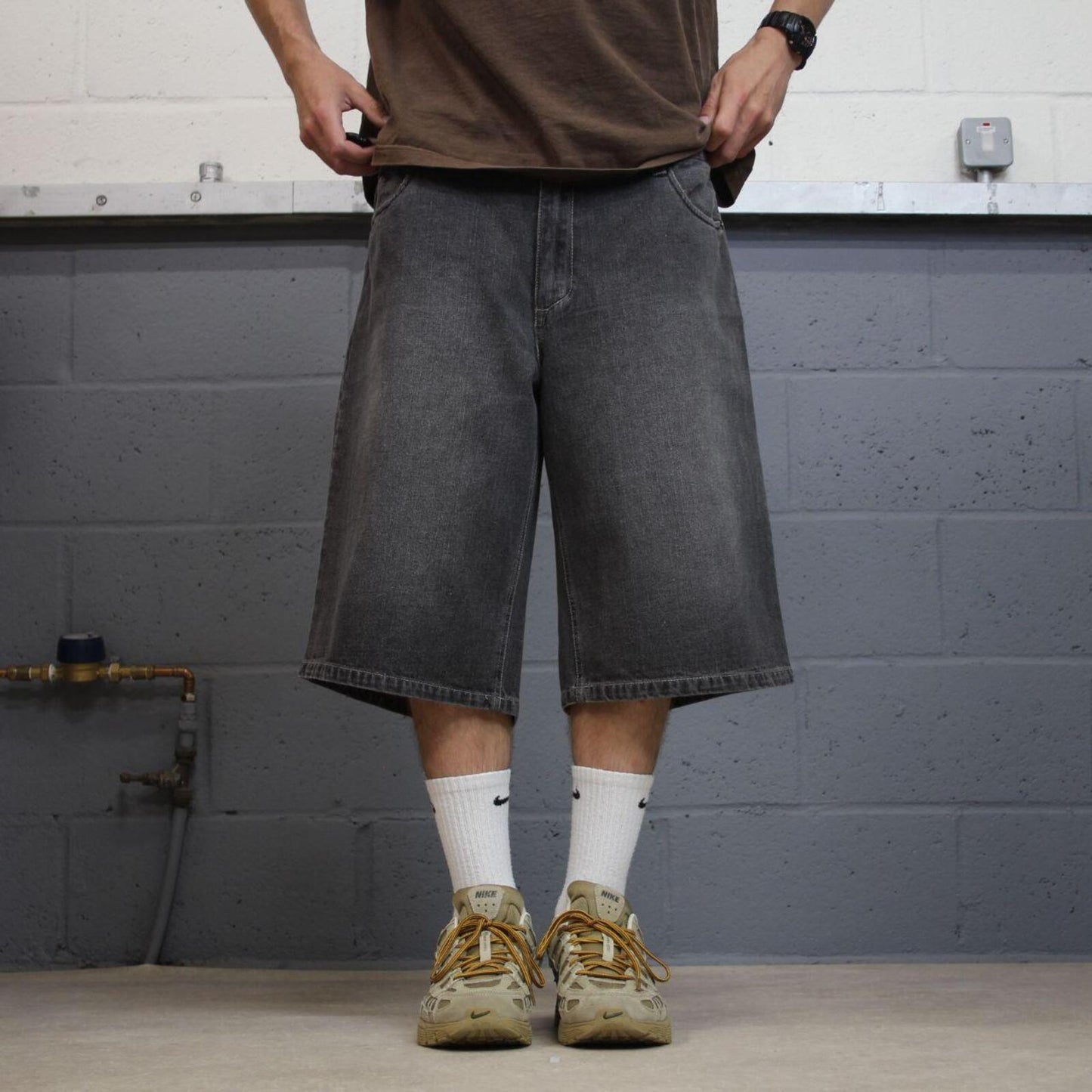 Y2k baggy embroidered denim shorts grey Wavezone loose skater style festival jorts