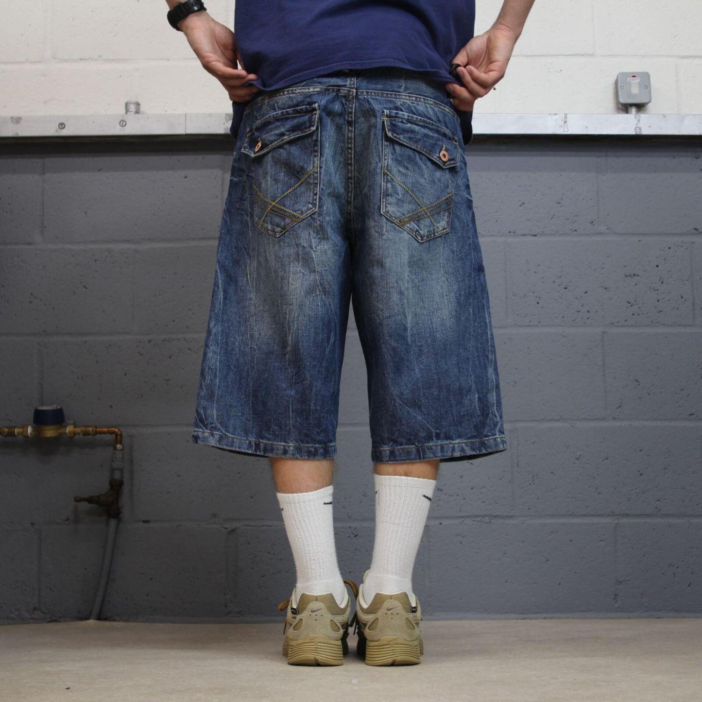 Y2K baggy embroidered shorts long blue Sean John skater style surf jorts
