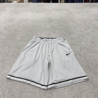 Loose Nike sports shorts y2k grey Basketball style comfy loose floaty summer gym shorts