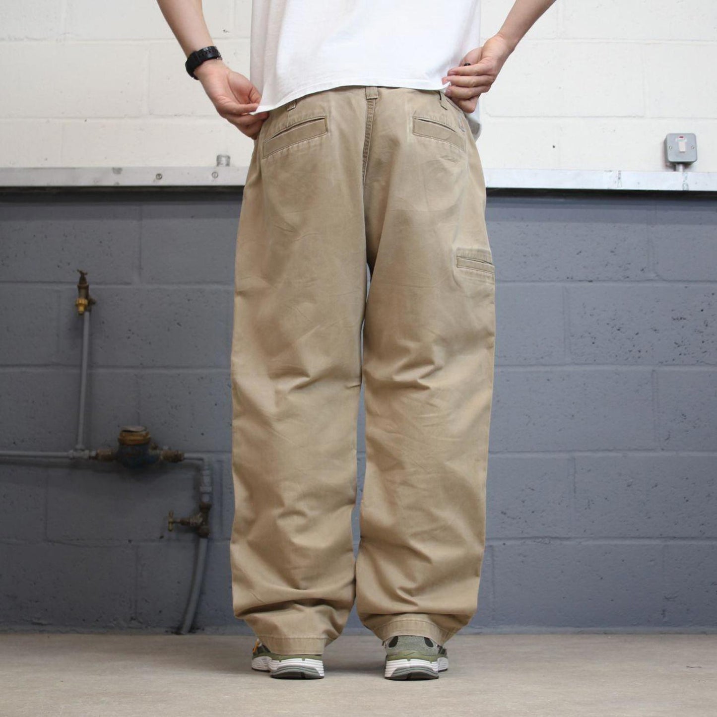 Mens Carhartt carpenter pants W38 L30 tan relaxed 90s style cargos