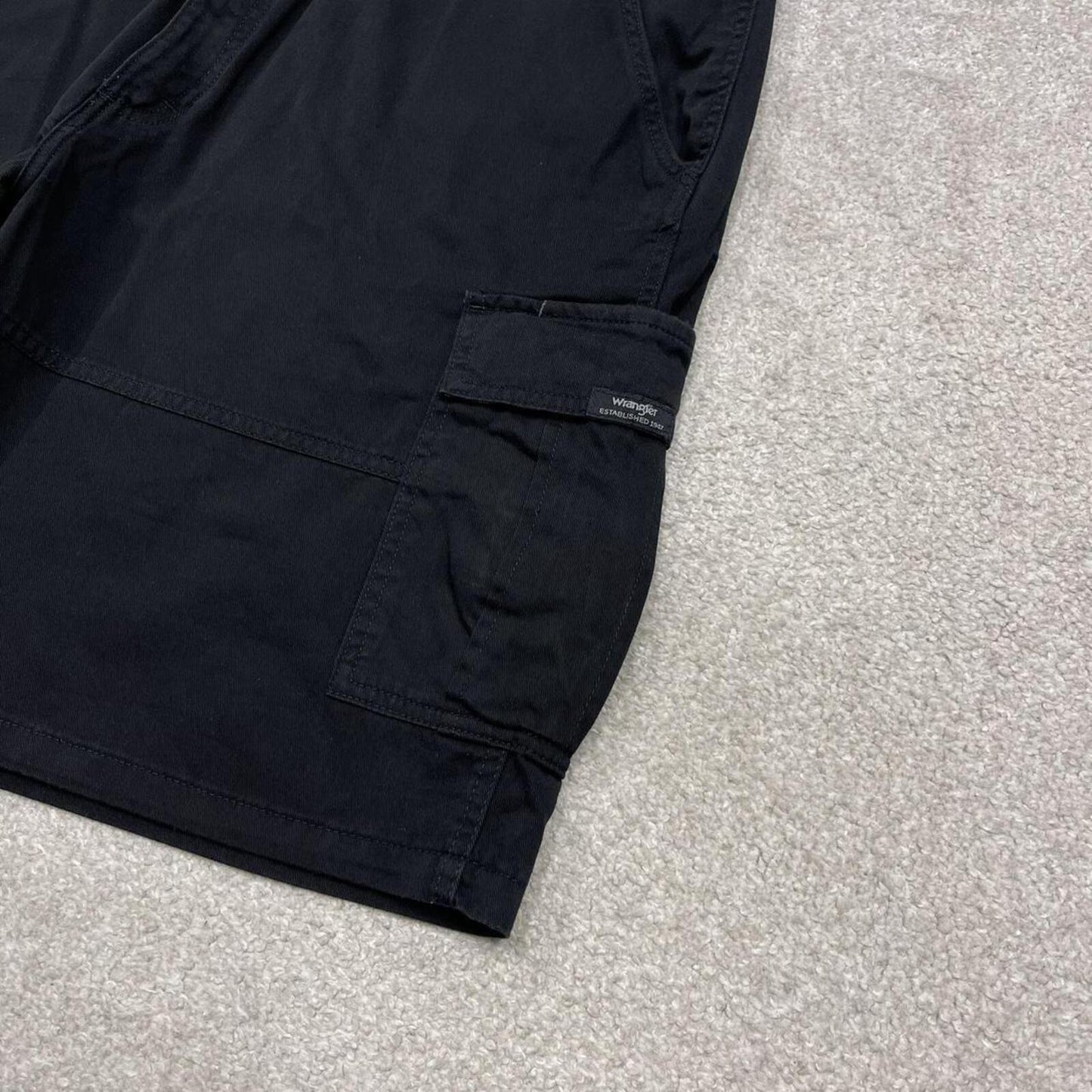 Wrangler baggy cargo shorts wide leg black Cotton chino skater style shorts loose leg