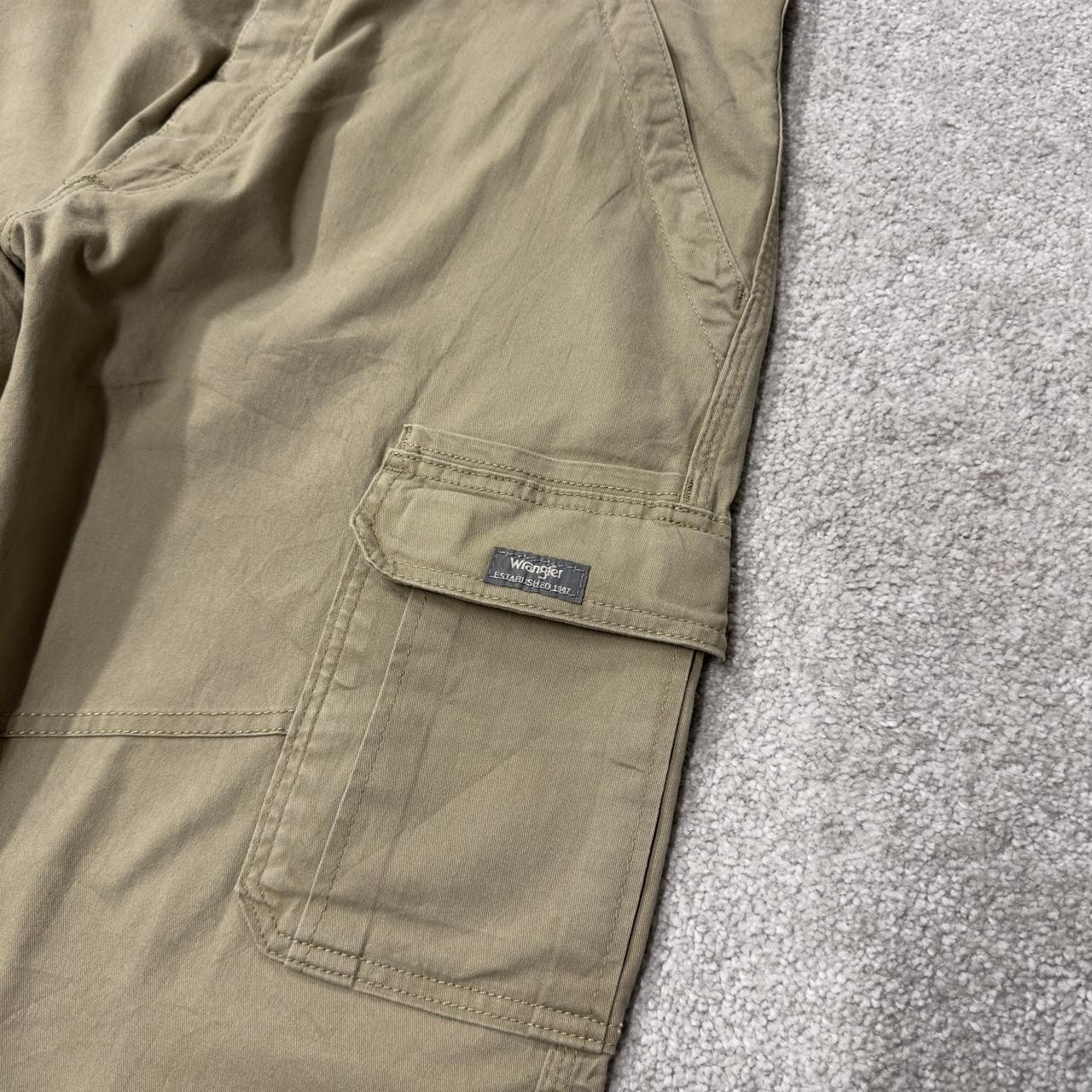 Wrangler cargo pants y2k khaki W36L32 Straight leg skater work pants