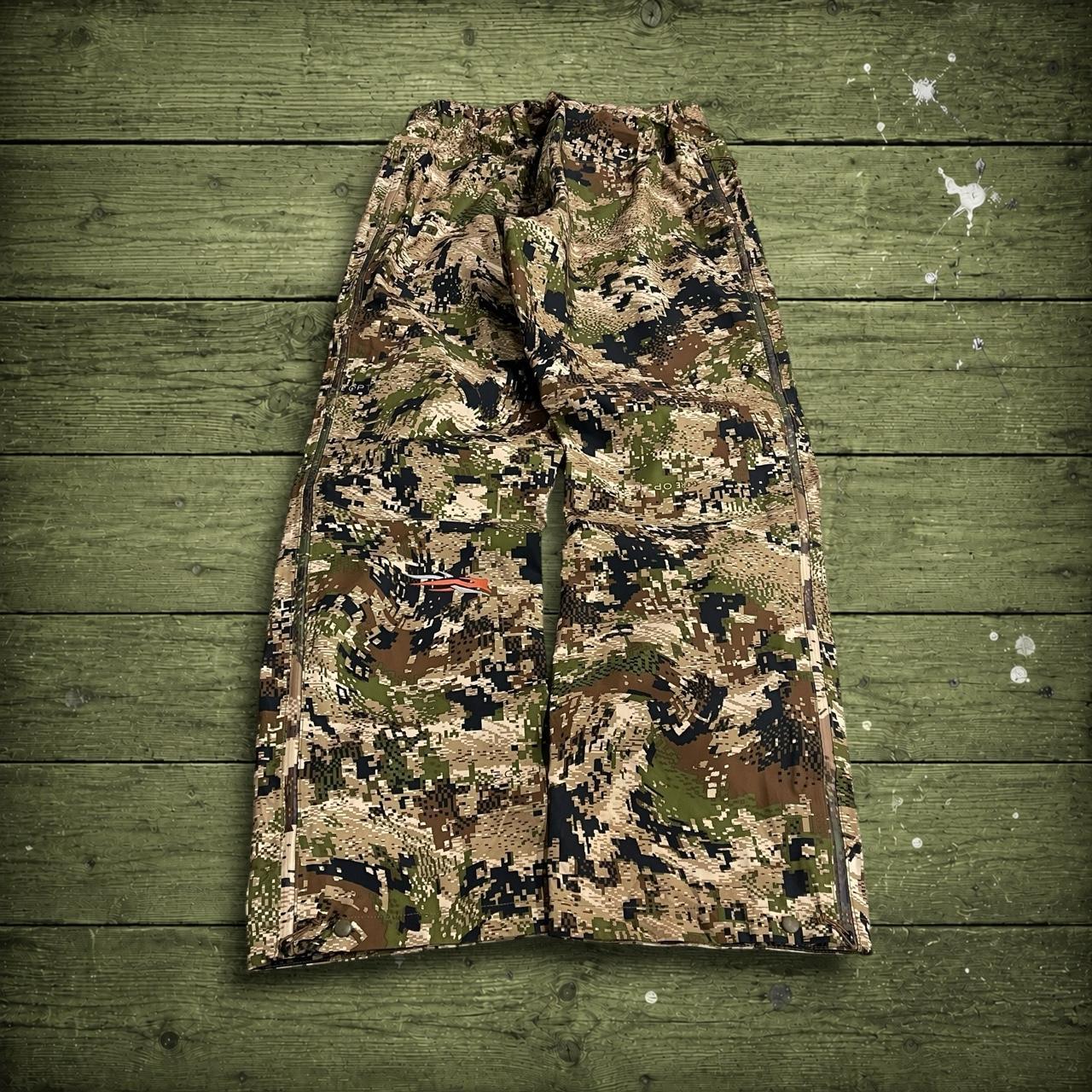Sitka Goretex waterproof pants camo women’s L khaki Camouflage hiking outdoors rain trousers