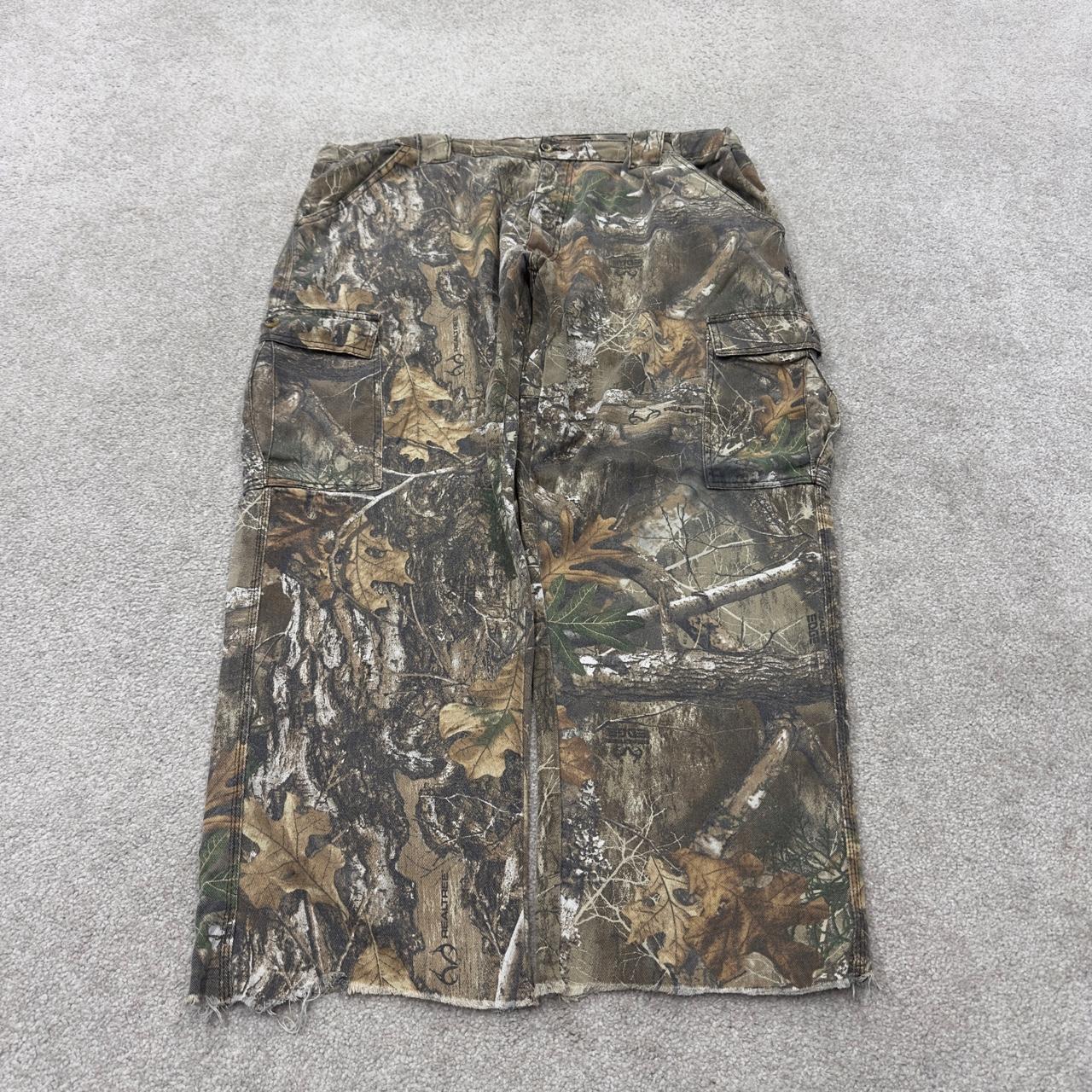 Realtree camo cargo trousers hunting style Y2K khaki camouflage pattern outdoors utility trousers