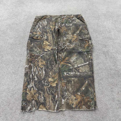 Realtree camo cargo trousers hunting style Y2K khaki camouflage pattern outdoors utility trousers