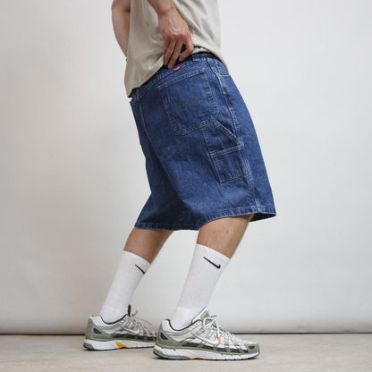 Mens baggy Wrangler carpenter jorts W42