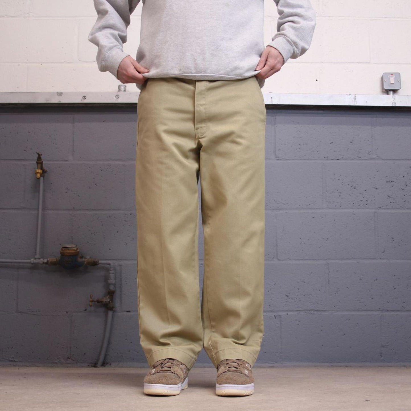 Dickies Pants W36L29 khaki beige loose twill chino 90s style skater pants