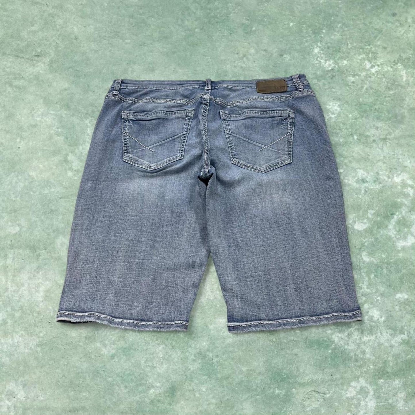 Y2k embroidered denim shorts blue W38 BKE summer festival jorts stitch detail