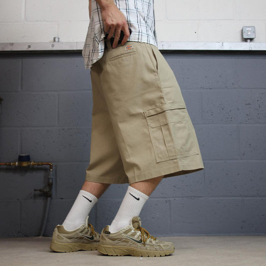 Dickies baggy cargo shorts Y2K khaki Chino skater / surf shorts loose fit festival