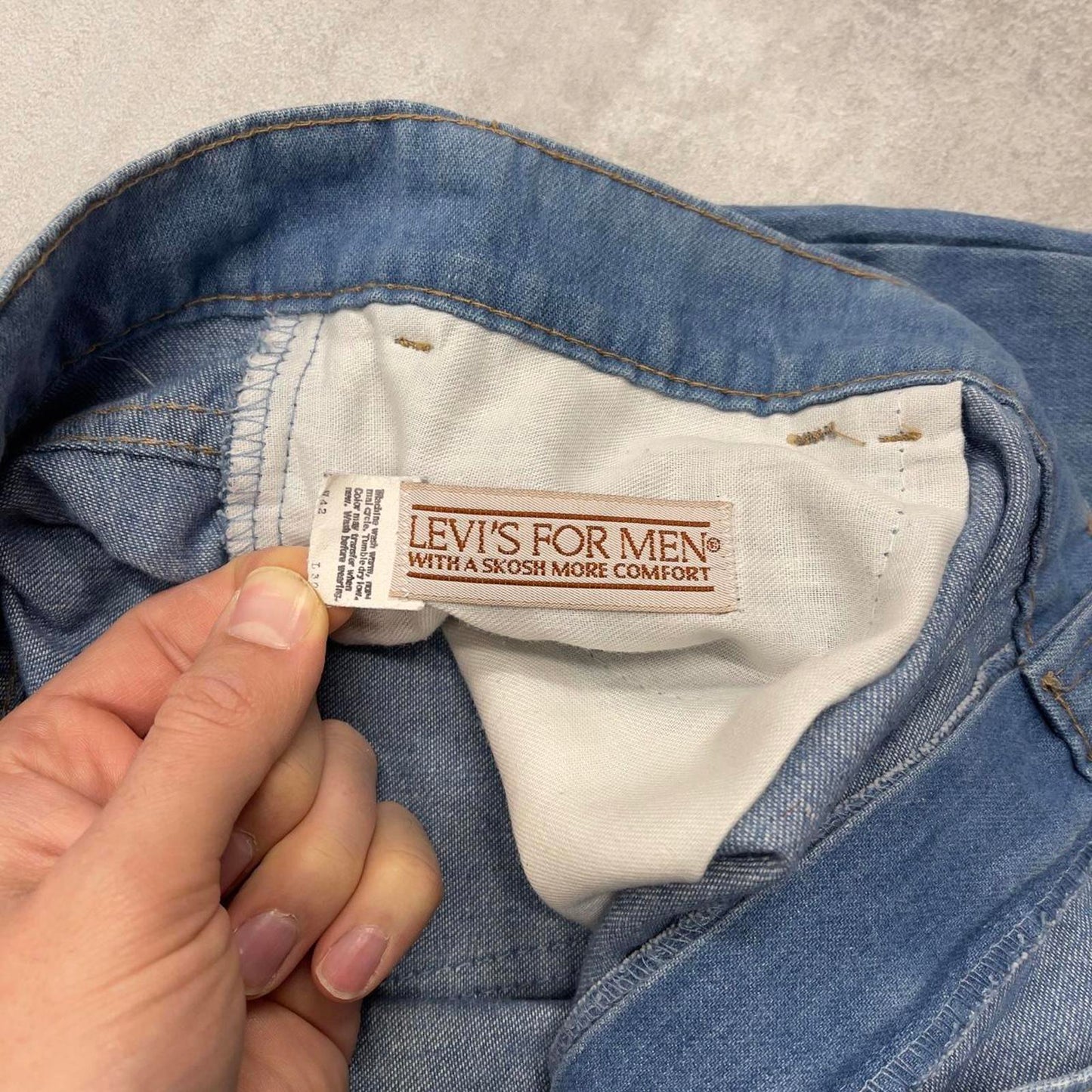 Vintage mens Levi’s jorts W40