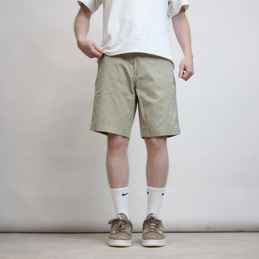Mens Levi’s shorts W38