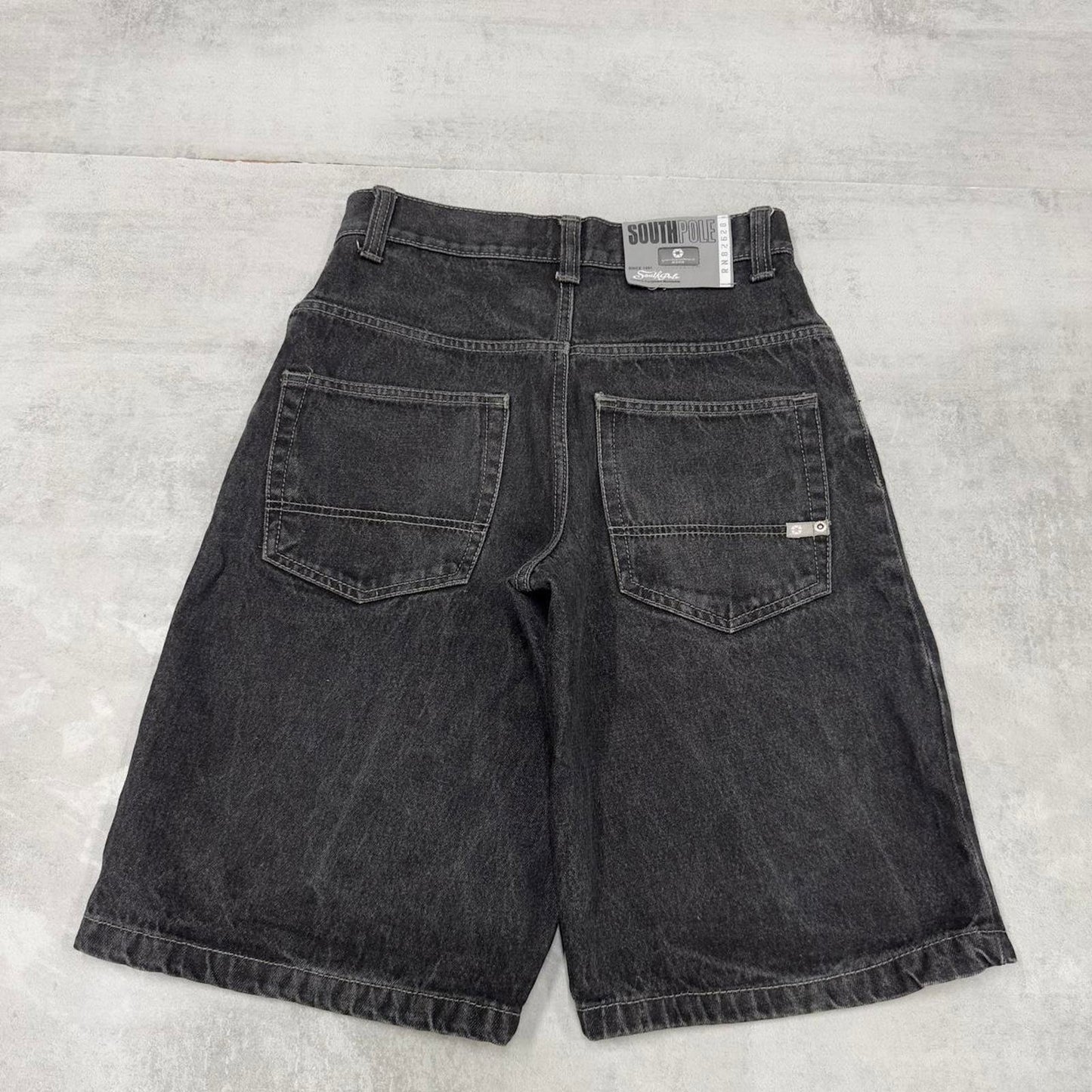 Black Southpole jean shorts W30 loose thick denim rare 90s skater style jorts