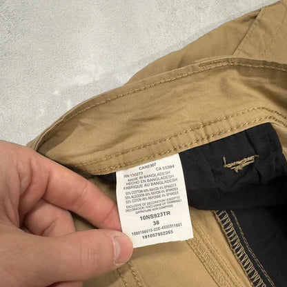 Mens Wrangler cargo shorts W38