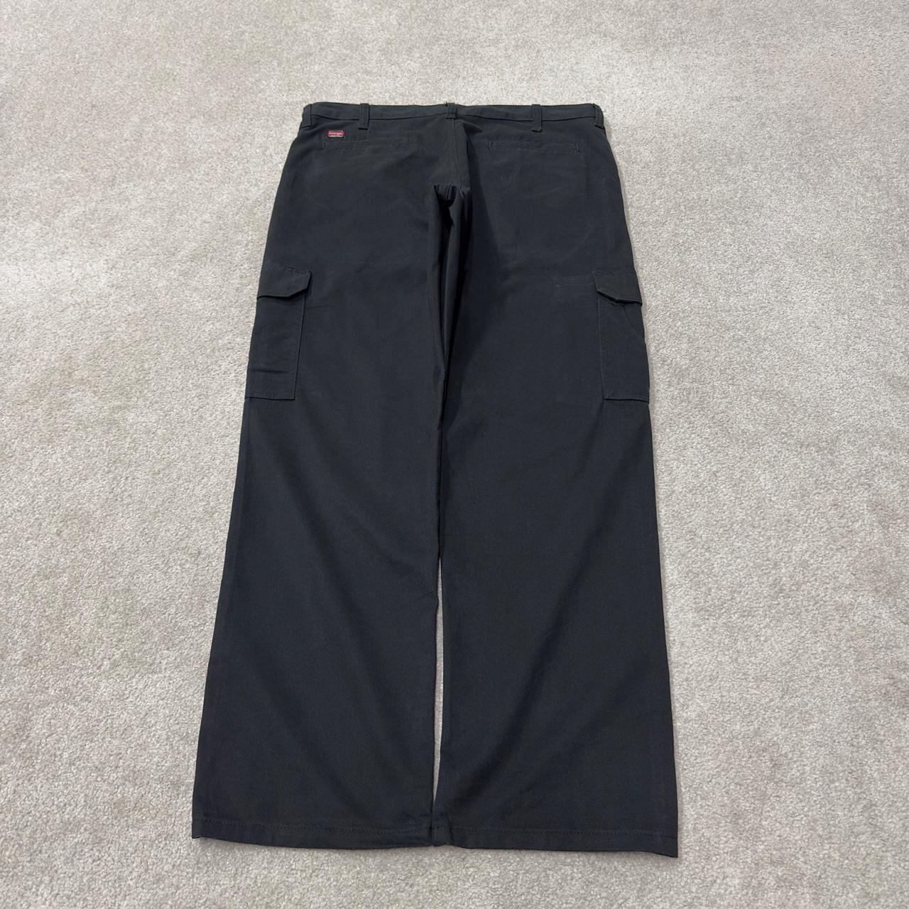 Wrangler cargo pants loose y2k black W36L32 Loose straight leg skater work pants