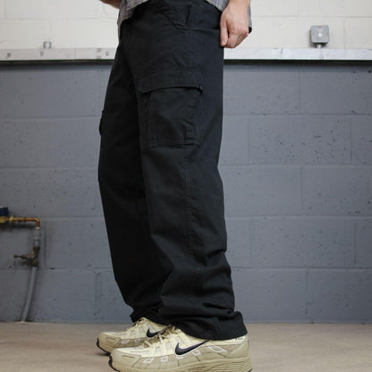 Wrangler cargo pants y2k black Straight leg skater work pants 32x32
