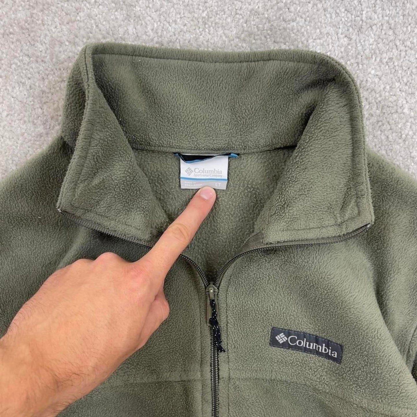 Khaki Columbia technical zip up fleece Large y2k style autumn adjustable waist