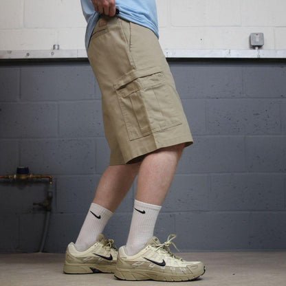 Dickies cargo chino shorts khaki Chino style skater shorts loose leg festival