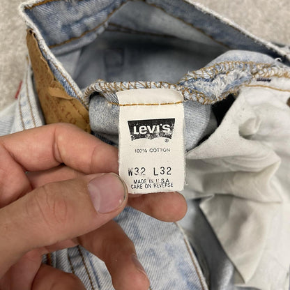 Vintage Levi’s 505 jeans straight leg light wash blue Straight fit 5 pocket pants, paper tag
