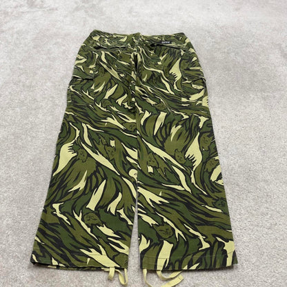 Ripndip Camo cargo pants W32L30 green camouflage skate style cargo trousers