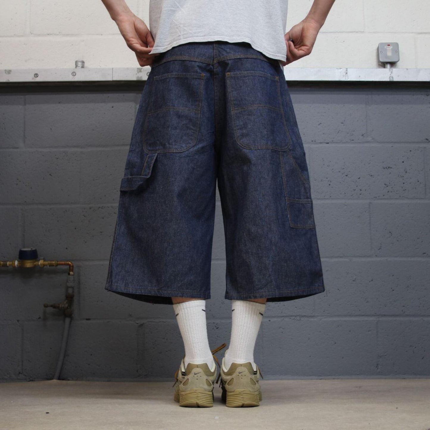 Extra baggy denim shorts carpenter blue Long leg skater style surf cargo jorts