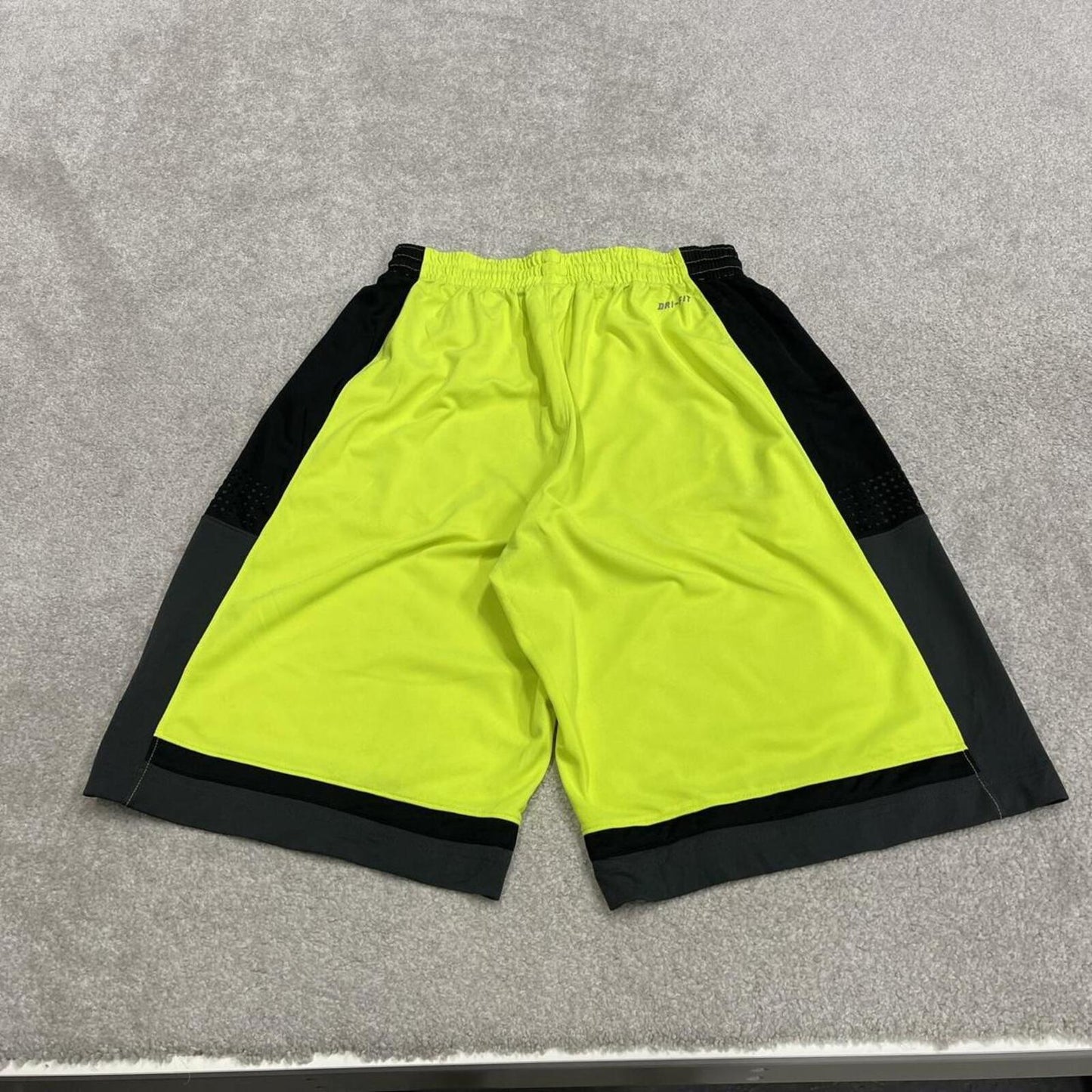 Baggy Nike sports shorts y2k green Basketball style comfy loose floaty summer gym shorts