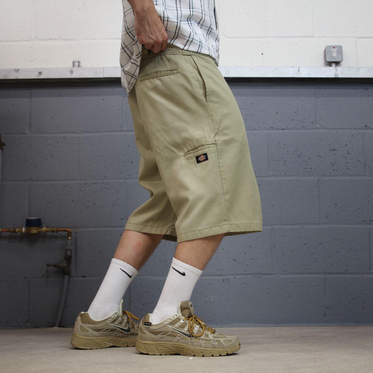 Dickies carpenter chino shorts relaxed khaki Chino style skater shorts loose leg festival