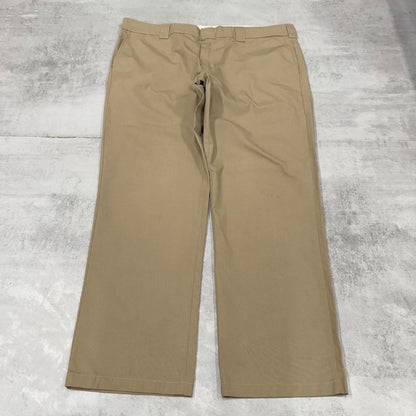 Vintage Dickies chino work pants W42L32 Khaki 90s skate style workwear trousers slim straight casual