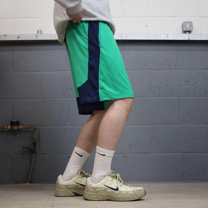 Loose Nike sports shorts y2k green Casual style comfy loose floaty summer gym shorts