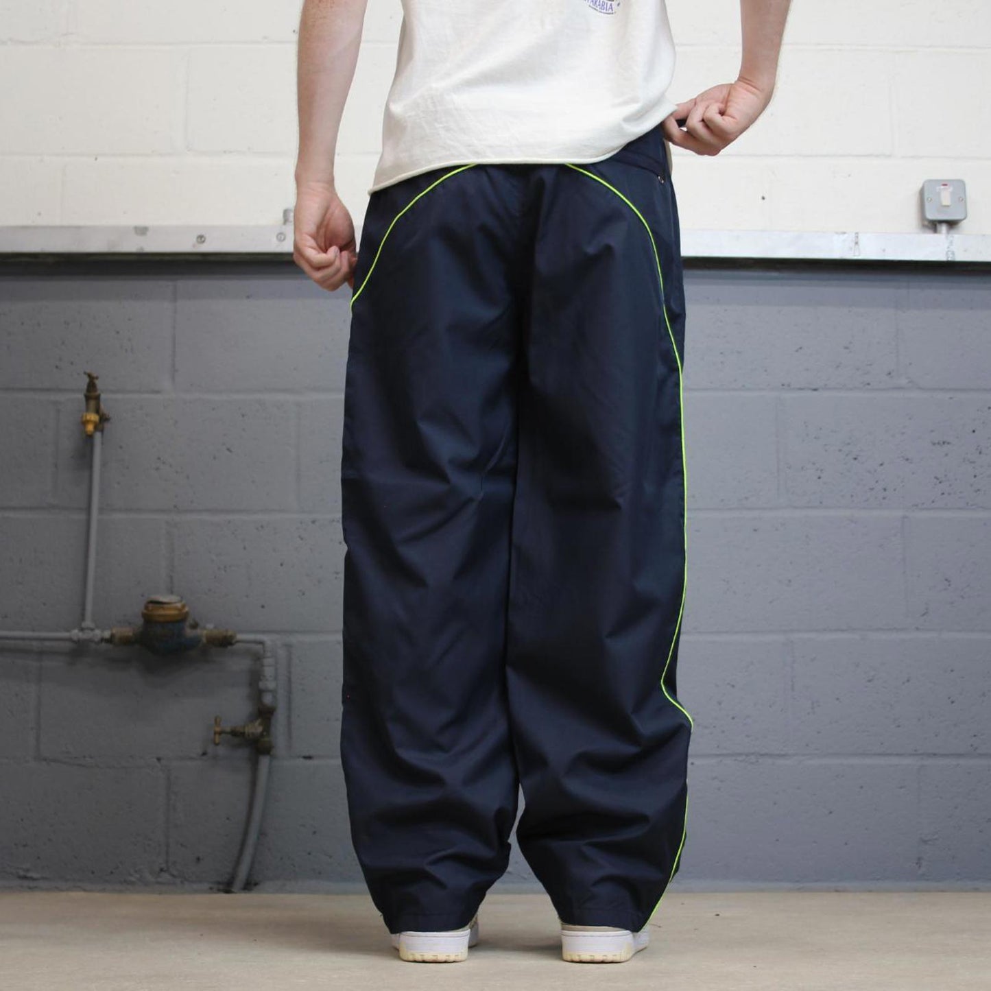 Navy Kappa trackies M Loose y2k shell suit tracksuit bottoms side stripes embroidered logo