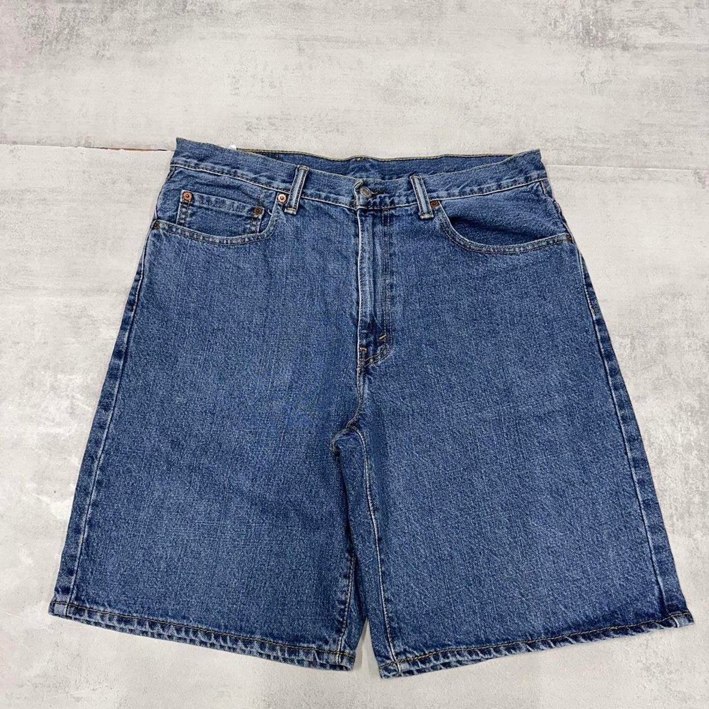 Vintage mens Levi’s 550 jorts W34 blue denim loose 90s style skater shorts