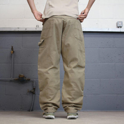 Y2K Wrangler carpenter jeans W40L32 khaki loose cargo skater style jeans
