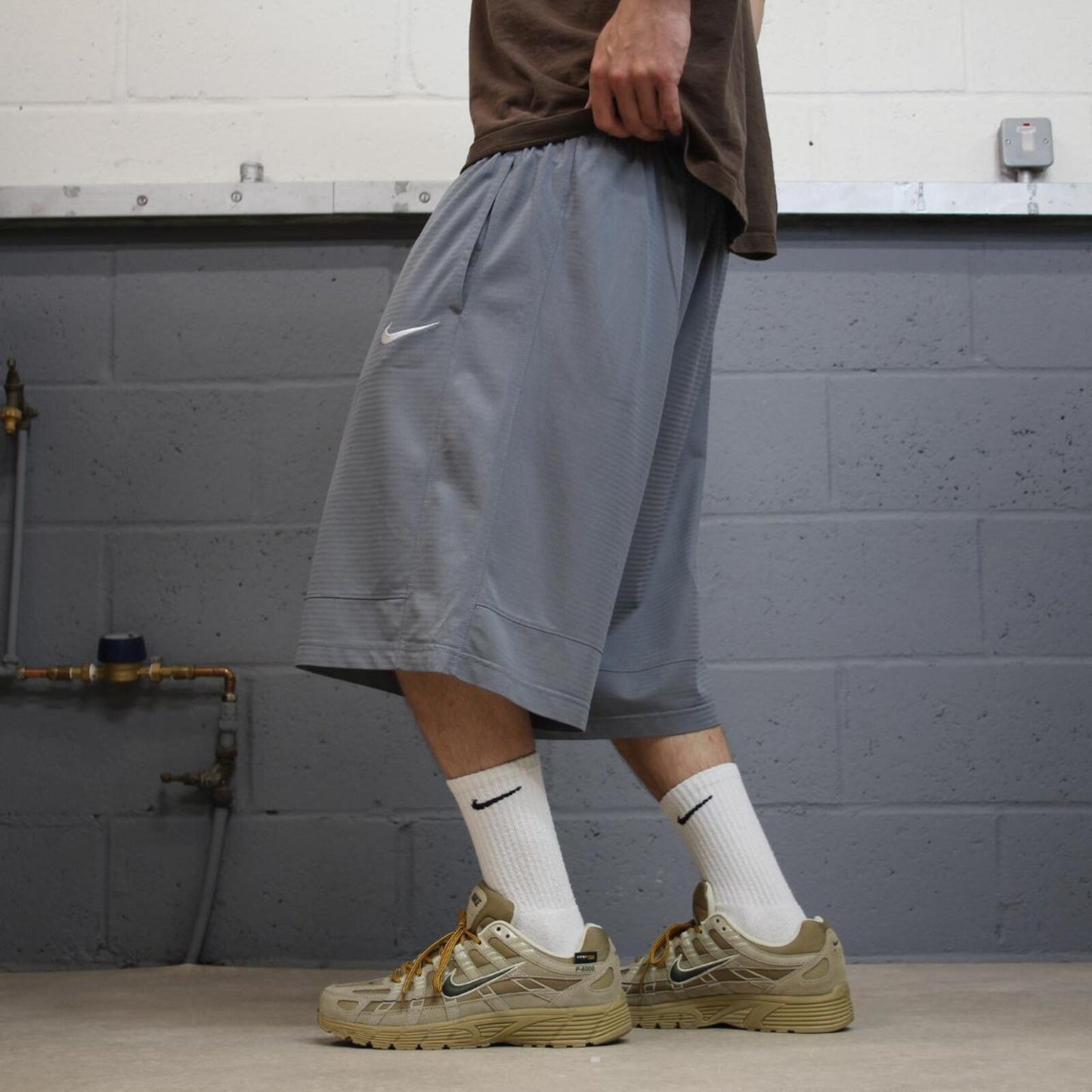 Baggy Nike sports shorts y2k grey Basketball style comfy loose floaty summer gym shorts