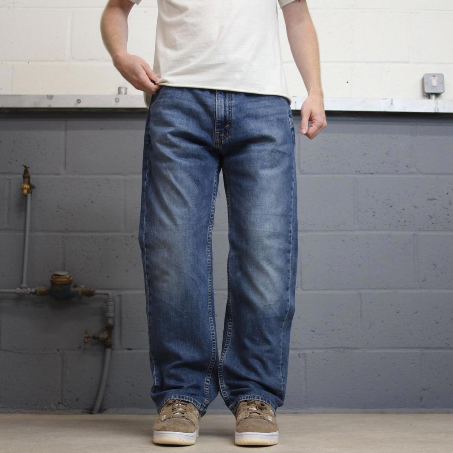 Blue Levis 505 jeans W38L30 blue loose straight leg y2k style pants red tab logo