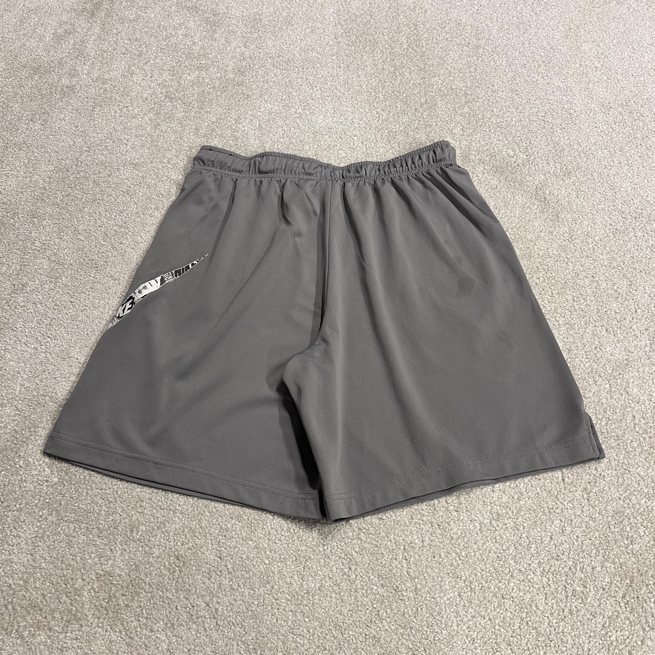 Nike sports shorts y2k loose grey Loose comfy floaty summer gym shorts