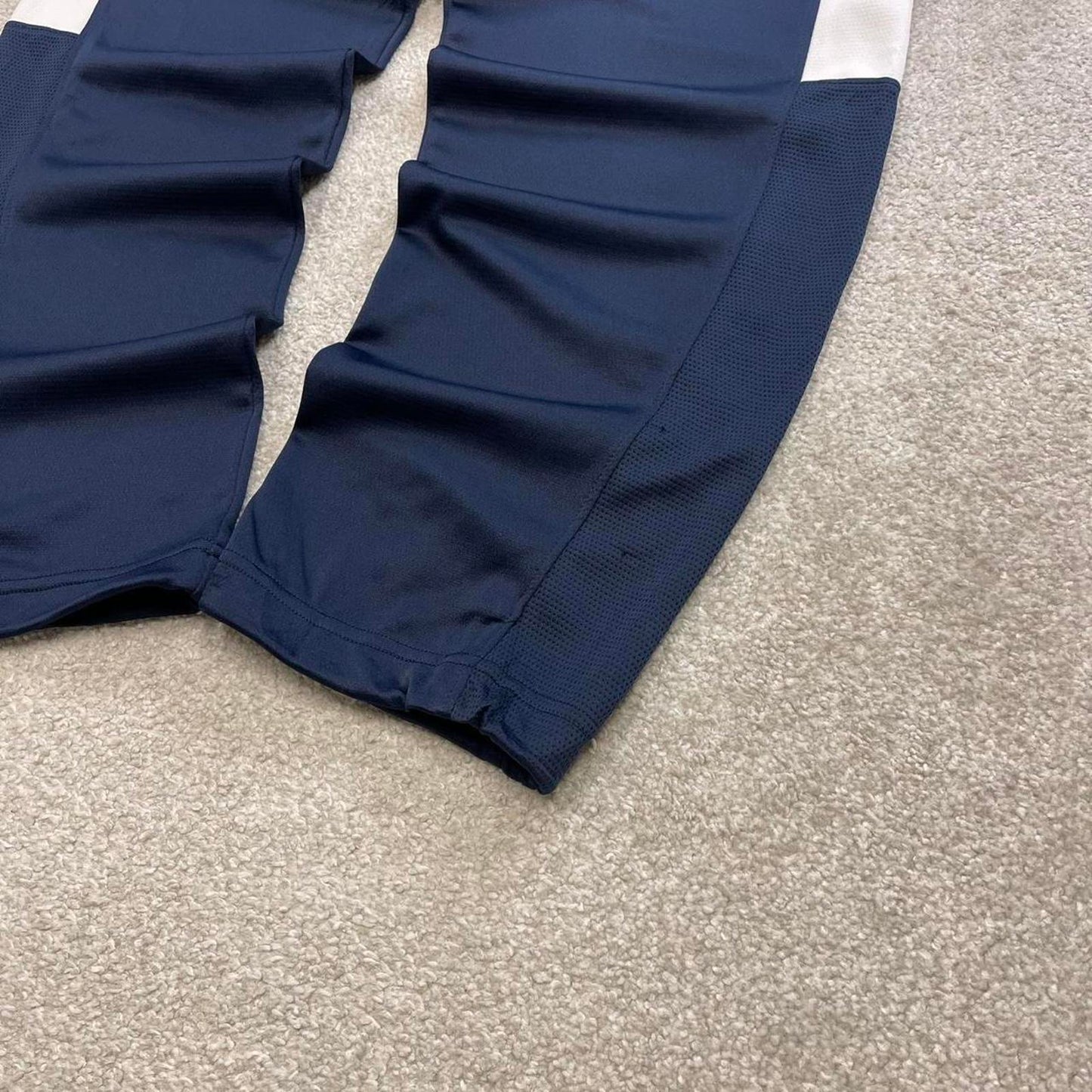 Navy loose Nike trackies M y2k vintage style joggers Swoosh logo track pants