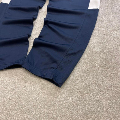 Navy loose Nike trackies M y2k vintage style joggers Swoosh logo track pants