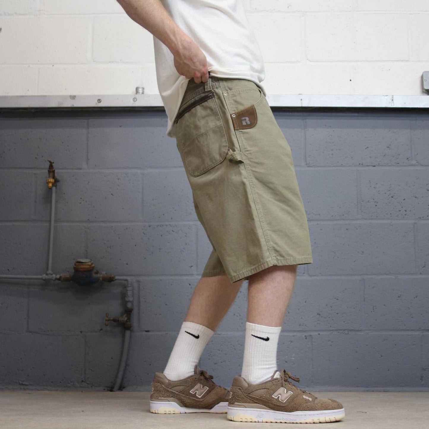 Khaki Wrangler carpenter Jorts W36