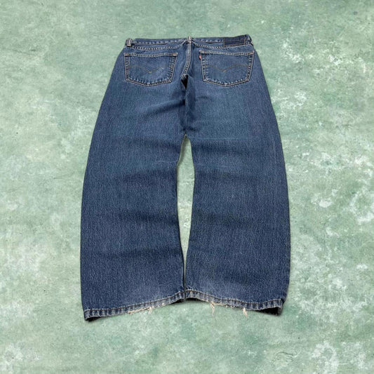 Vintage y2k Levi's 505 jeans blue Straight leg casual denim pants red tab logo