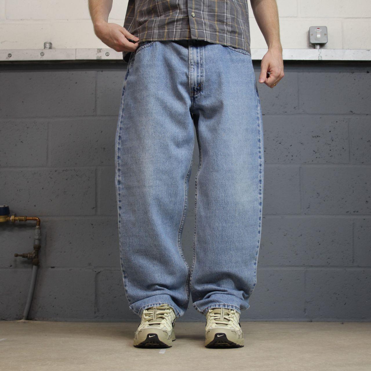 Levi’s 550 jeans y2k relaxed blue Loose leg 2000s style denim red tab logo jeans
