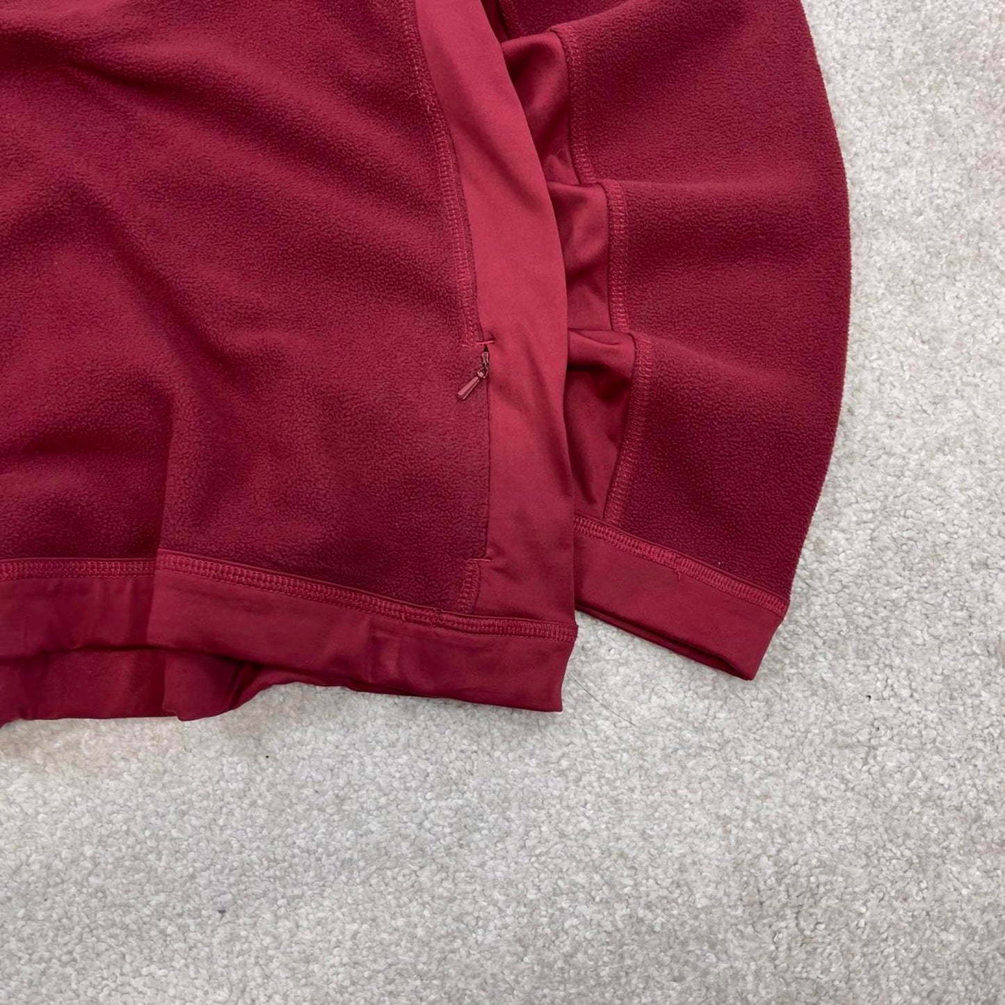 Red Nike FIT Therma technical pullover fleece Large embroidered swoosh logo autumn y2k style