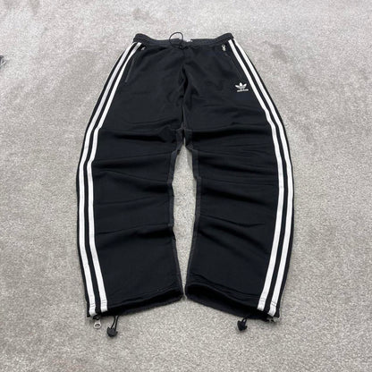 00s y2k Adidas tracksuit bottoms Black Small sportswear track pants gym wear