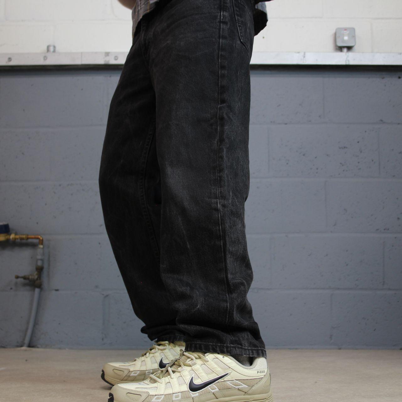 Black Levi’s 550 jeans Y2K denim Levi’s straight leg 2000s style pants red tab logo