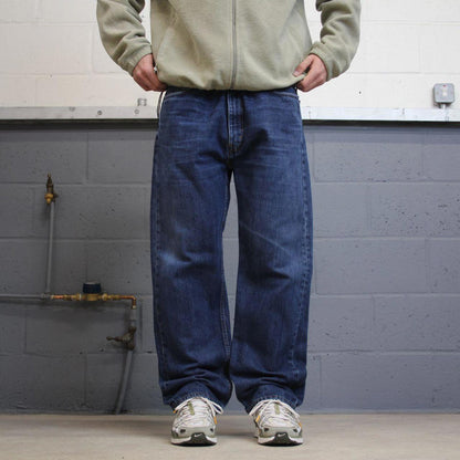 Vintage Y2K Levi’s 505 jeans blue Straight leg 00s style denim pants red tab logo
